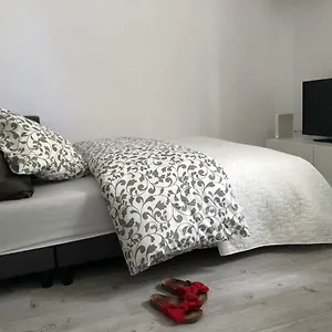 https://nico-apartments.krakowhotelspoland.com