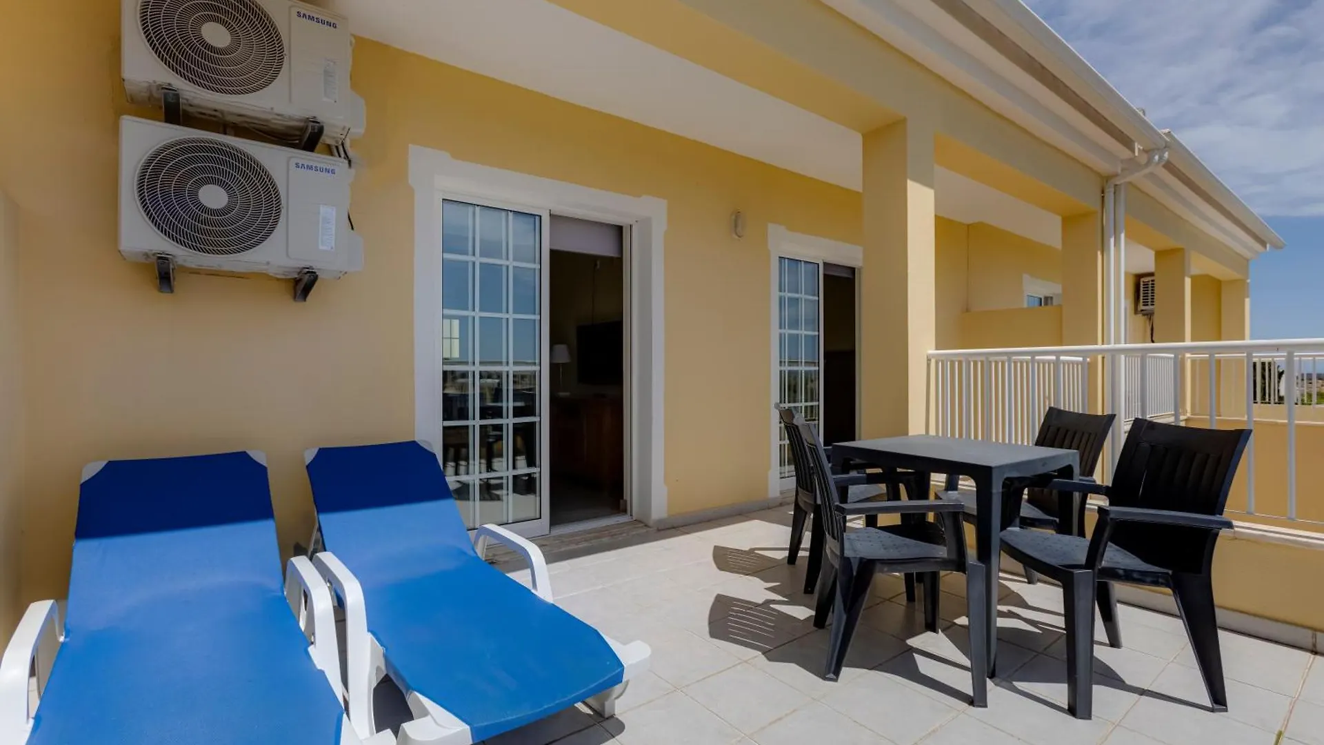 Villas Barrocal Pêra Apartament