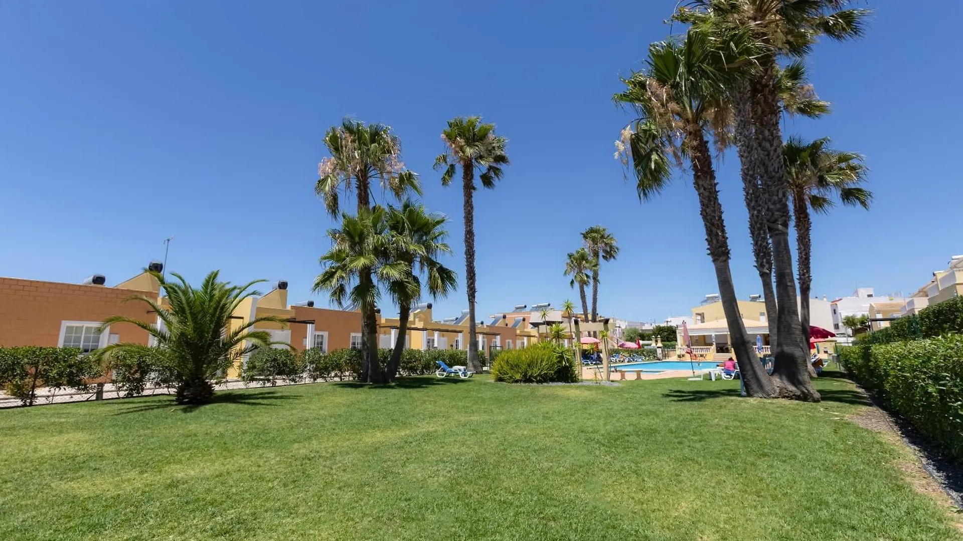 Villas Barrocal Pera 0*,